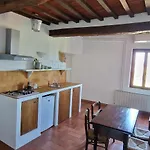 ファームステイ Palazzo Val Del Sasso Villastrada