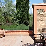 Alojamento de Turismo Rural Palazzo Val Del Sasso Villastrada (Umbria)