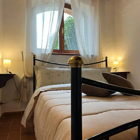 Palazzo Val Del Sasso Villastrada (Umbria)