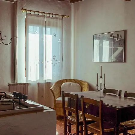 Palazzo Val Del Sasso Villastrada (Umbria)