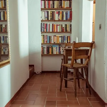 Palazzo Val Del Sasso * Villastrada (Umbria)