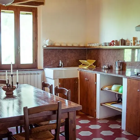 Palazzo Val Del Sasso * Villastrada (Umbria)