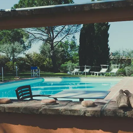 Palazzo Val Del Sasso Agroturismo Villastrada (Umbria)